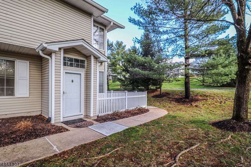 9 Evans Ct - Photo 1