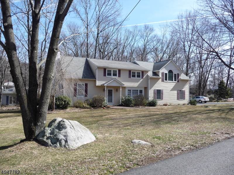 1 Eric Dr - Photo 1