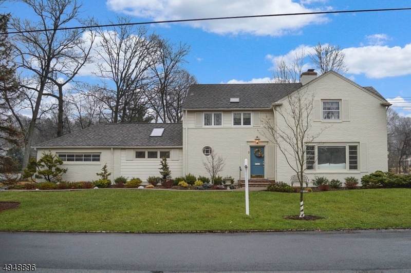 2 N Brook Dr - Photo 1