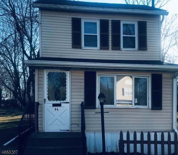 96 Trinity St - Photo 1