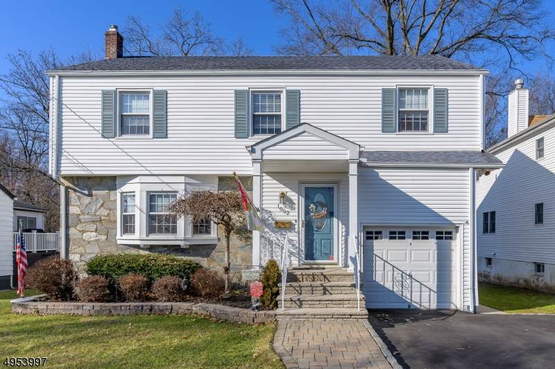 1092 Mt Vernon Rd - Photo 1