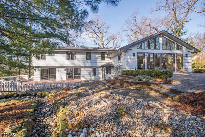 8 Highland Dr - Photo 1