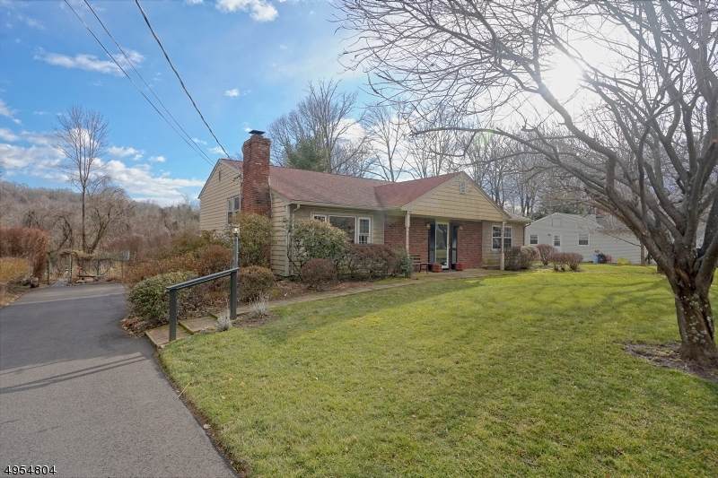 29 Patton St - Photo 1