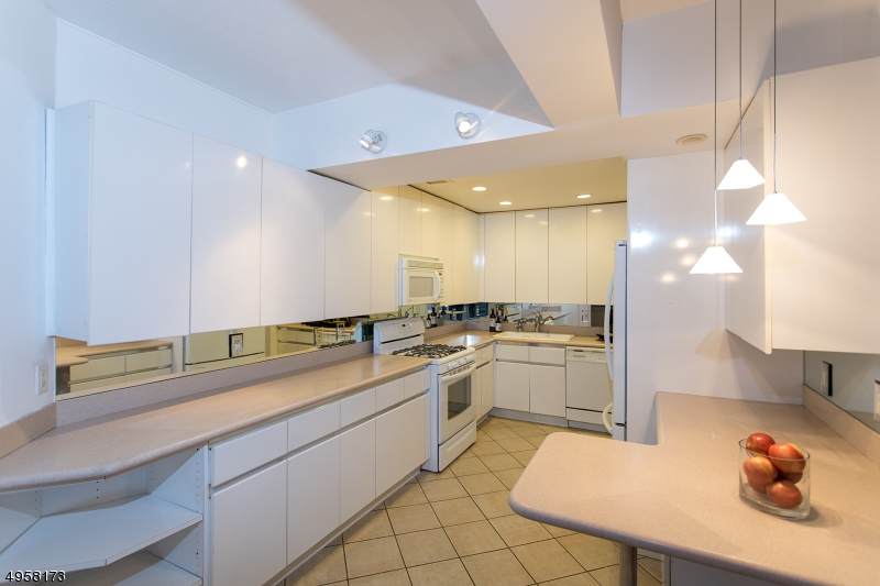 609 S Orange Ave - Photo 1