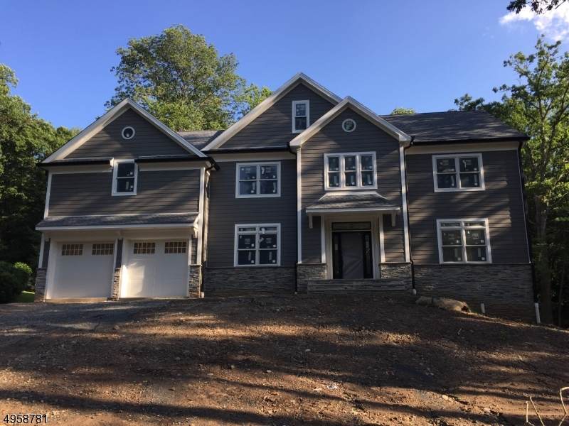 215 Dogwood Lane - Photo 1