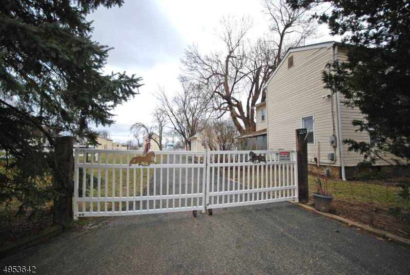 224 Whitebridge Rd - Photo 1