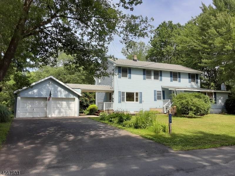 354 Lakeview Dr - Photo 1
