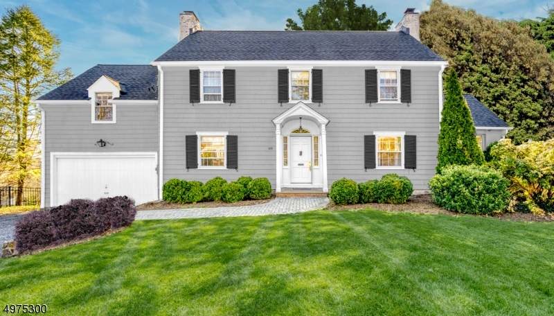 109 Fairmount Ave - Photo 1