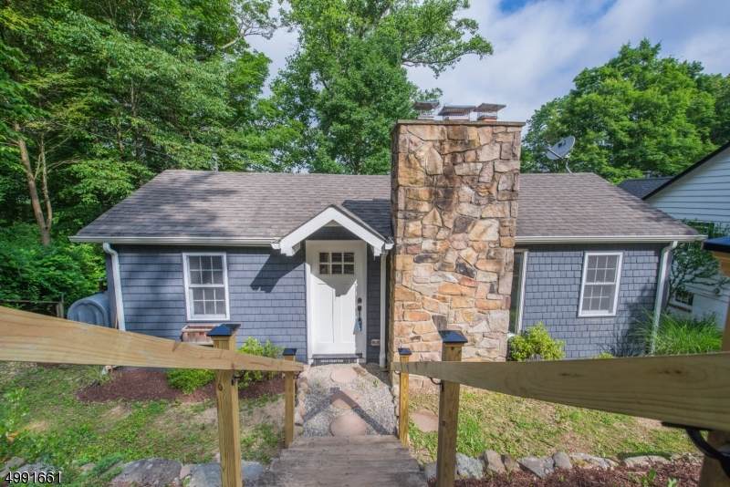 83 Hilltop Trl - Photo 1
