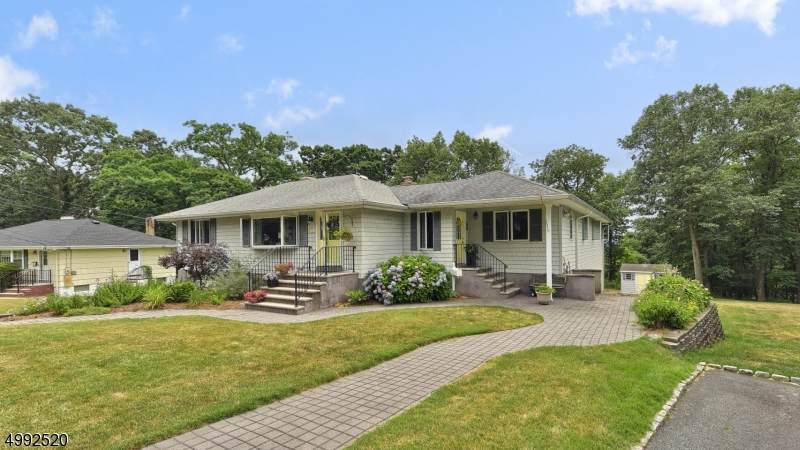 54 Hilltop Ter - Photo 1