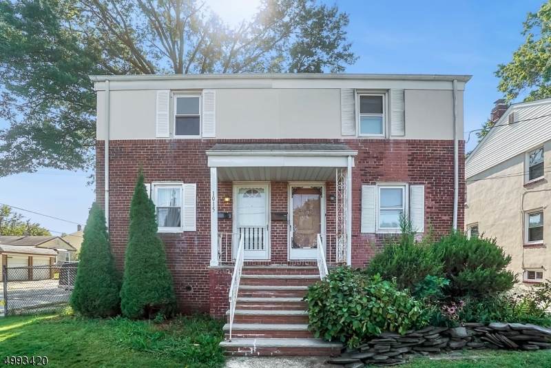 1015 Clark St - Photo 1