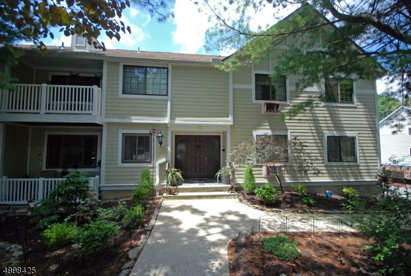 12 Foxwood Dr - Photo 1