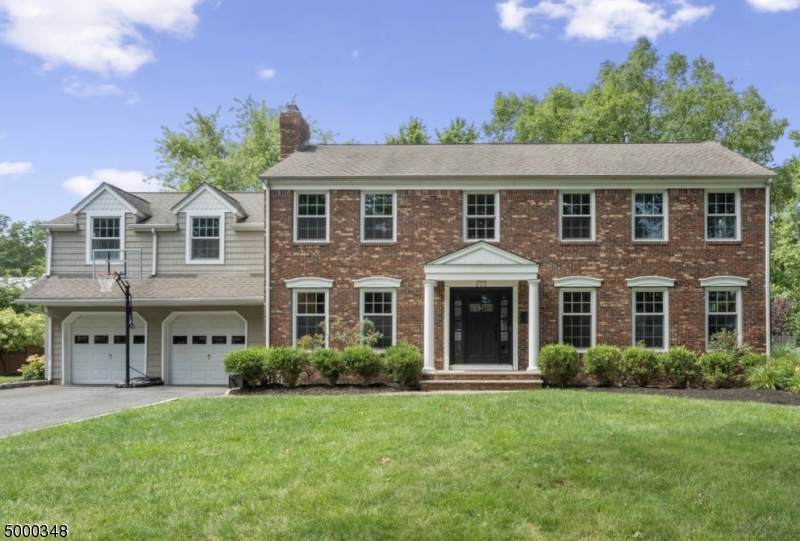 233 Twin Oaks Terrace - Photo 1