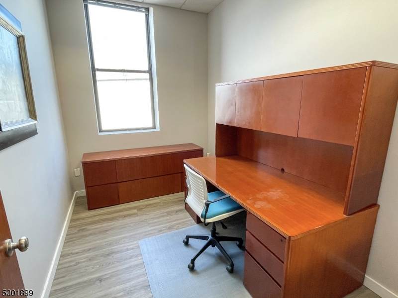 286 Ferry St - Photo 1