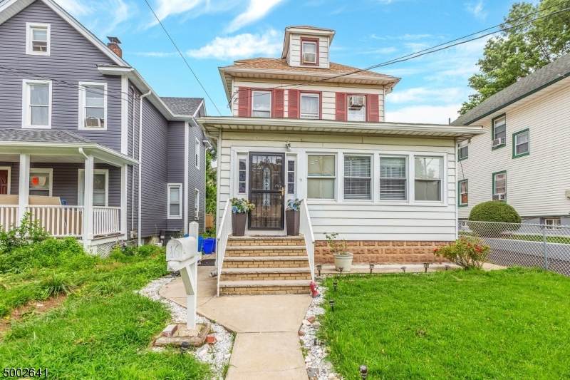 16 Pearl St - Photo 1