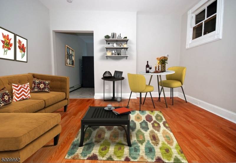 565 Jefferson Ave - Photo 1