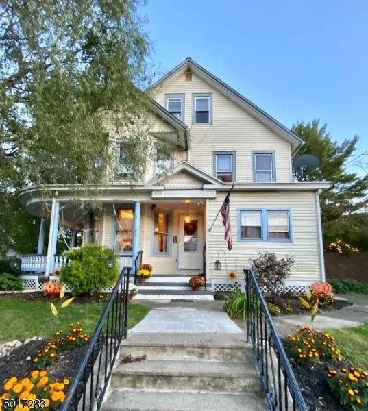 68 Youmans Ave - Photo 1