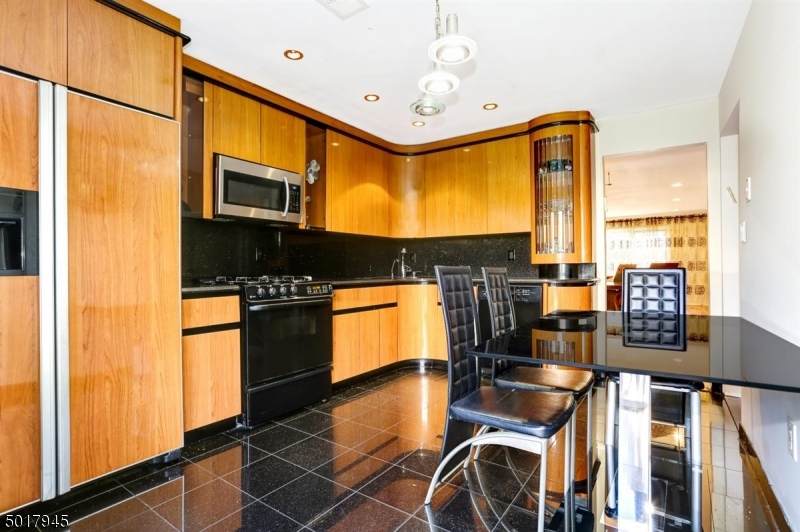 80 Westwood Ct - Photo 1