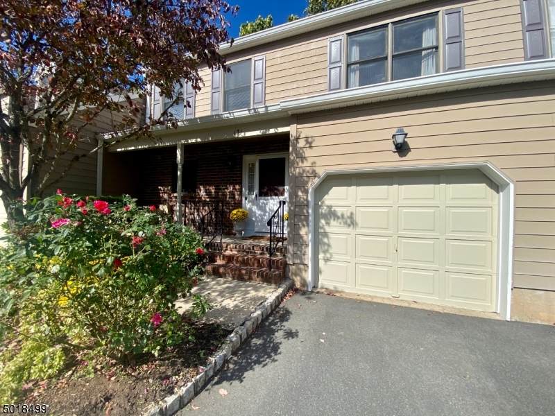 131 Sunrise Dr - Photo 1