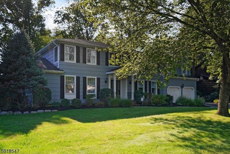 10 Evergreen Ct - Photo 1
