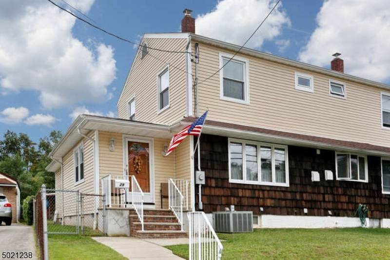 29 Fournier Cres - Photo 1