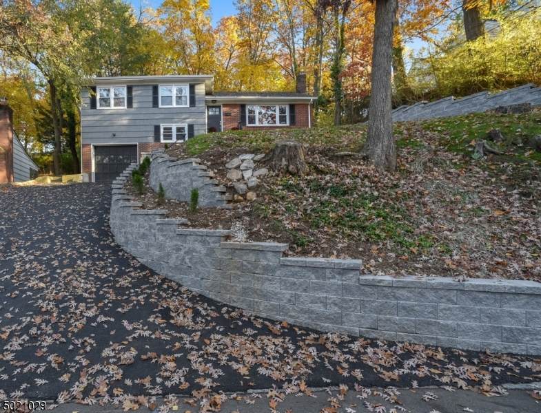 4 Cherry Ln - Photo 1