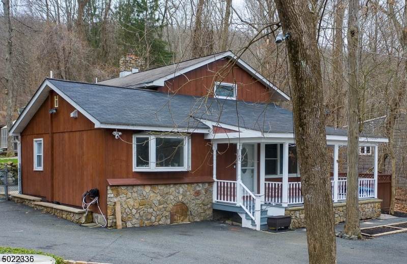 145 Raritan River Rd - Photo 1