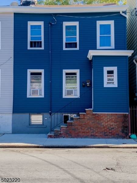 174 Pacific St - Photo 1