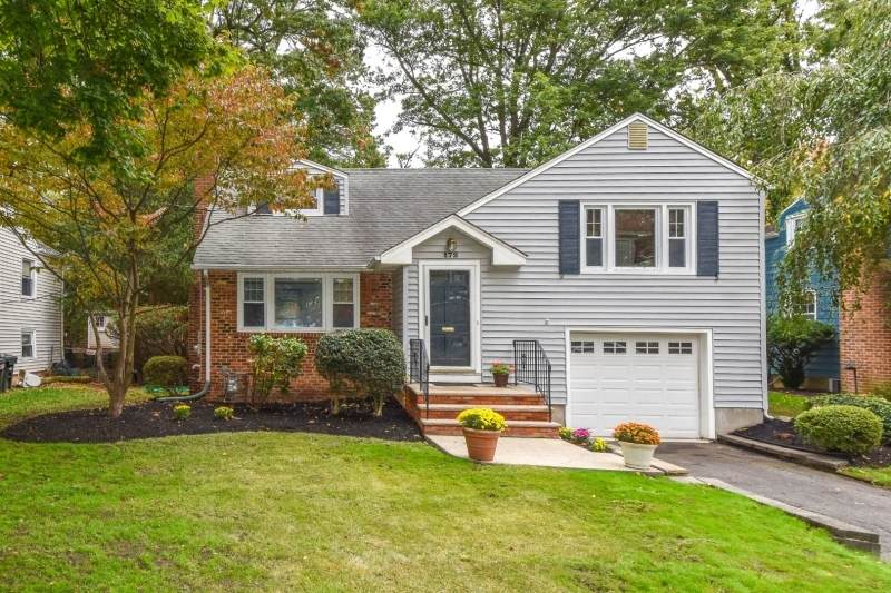 172 Marian Ave - Photo 1