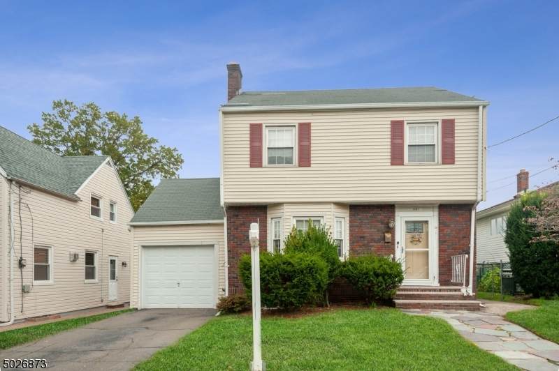 451 Center St - Photo 1