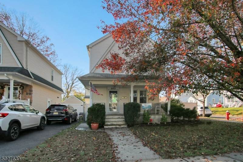 103 S Michigan Ave - Photo 1