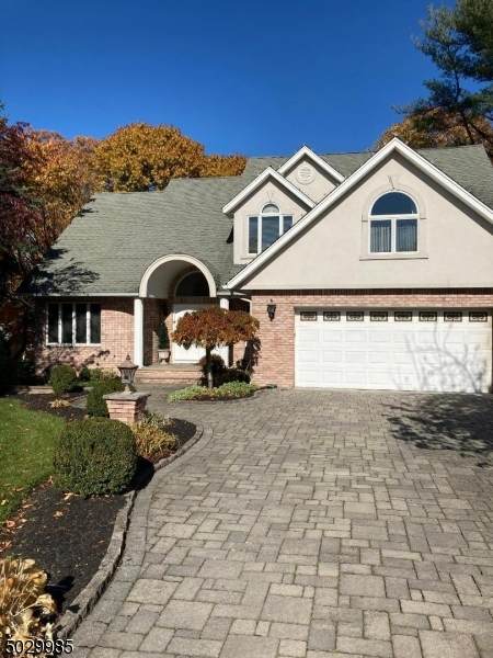 224 Satterthwaite Ave - Photo 1