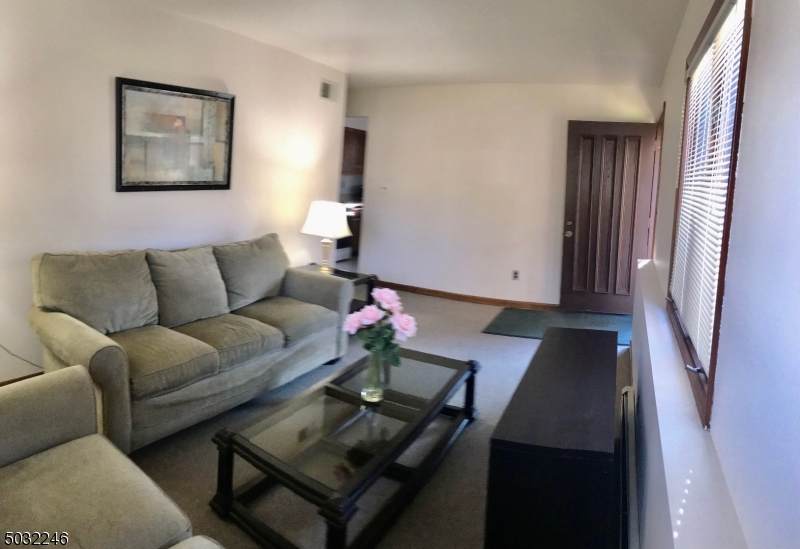 131 Bergen Ave - Photo 1