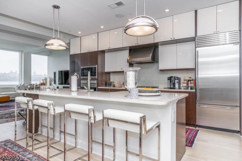 9 Somerset Ln - Photo 1