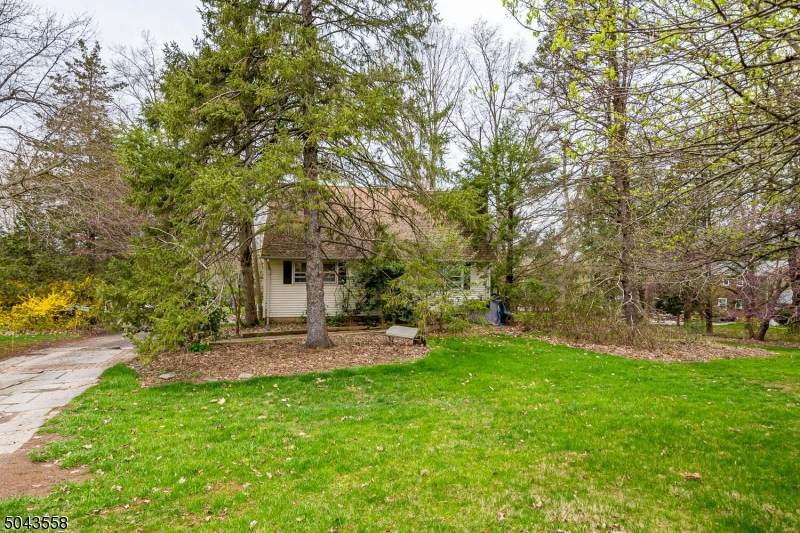 1202 Washington Valley Rd - Photo 1