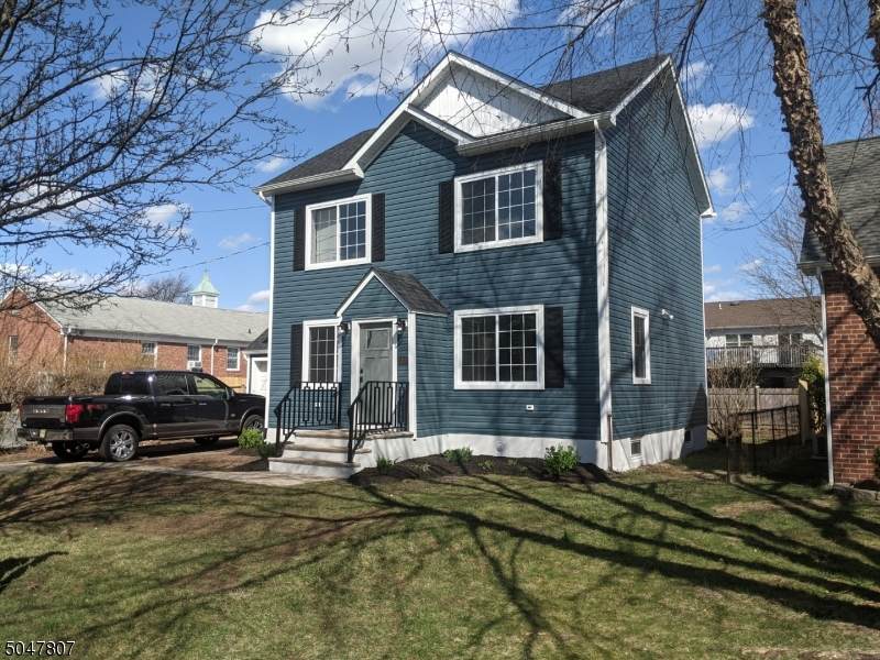 20 S 17th St - Photo 1