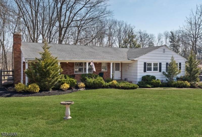 636 Glen Ridge Dr - Photo 1