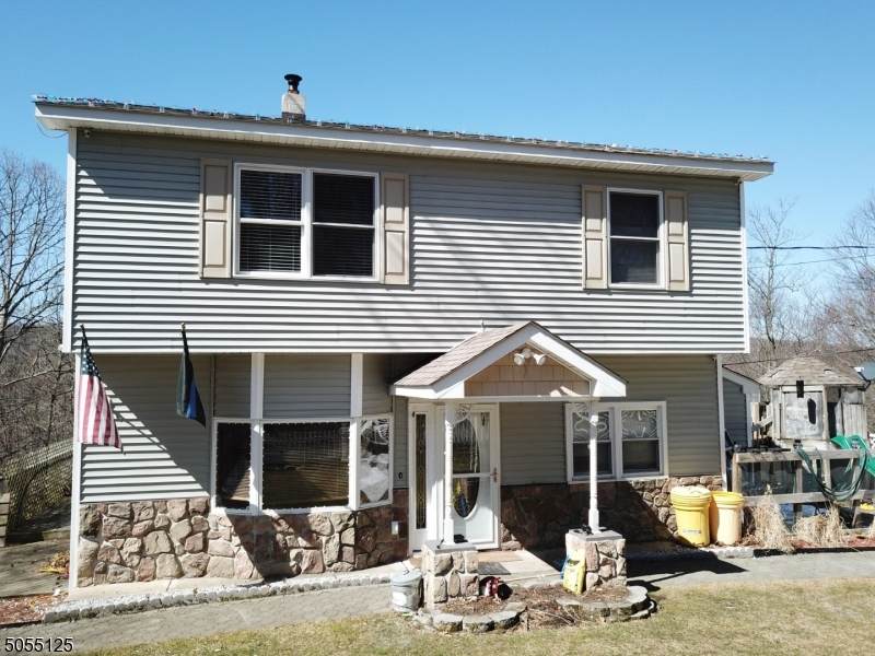 17 Glen Ave - Photo 1