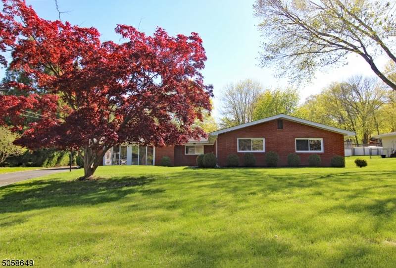 2 Green Valley Dr - Photo 1