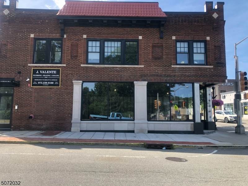 555 Bloomfield Ave - Photo 1