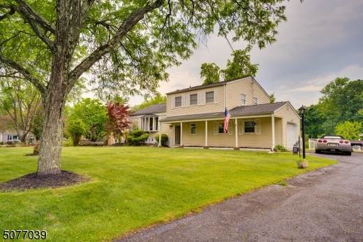 25 Sherwood Close - Photo 1