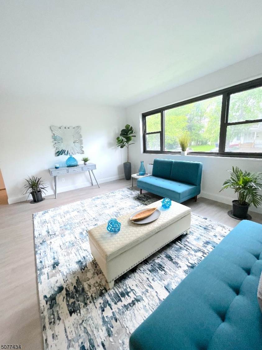 25 Grand Avenue - Photo 1