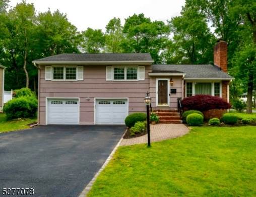 51 Lincoln Ave - Photo 1