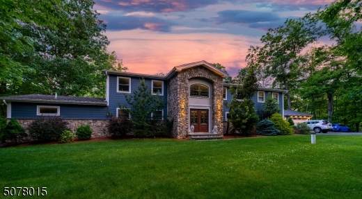 11 Undercliff Rd - Photo 1