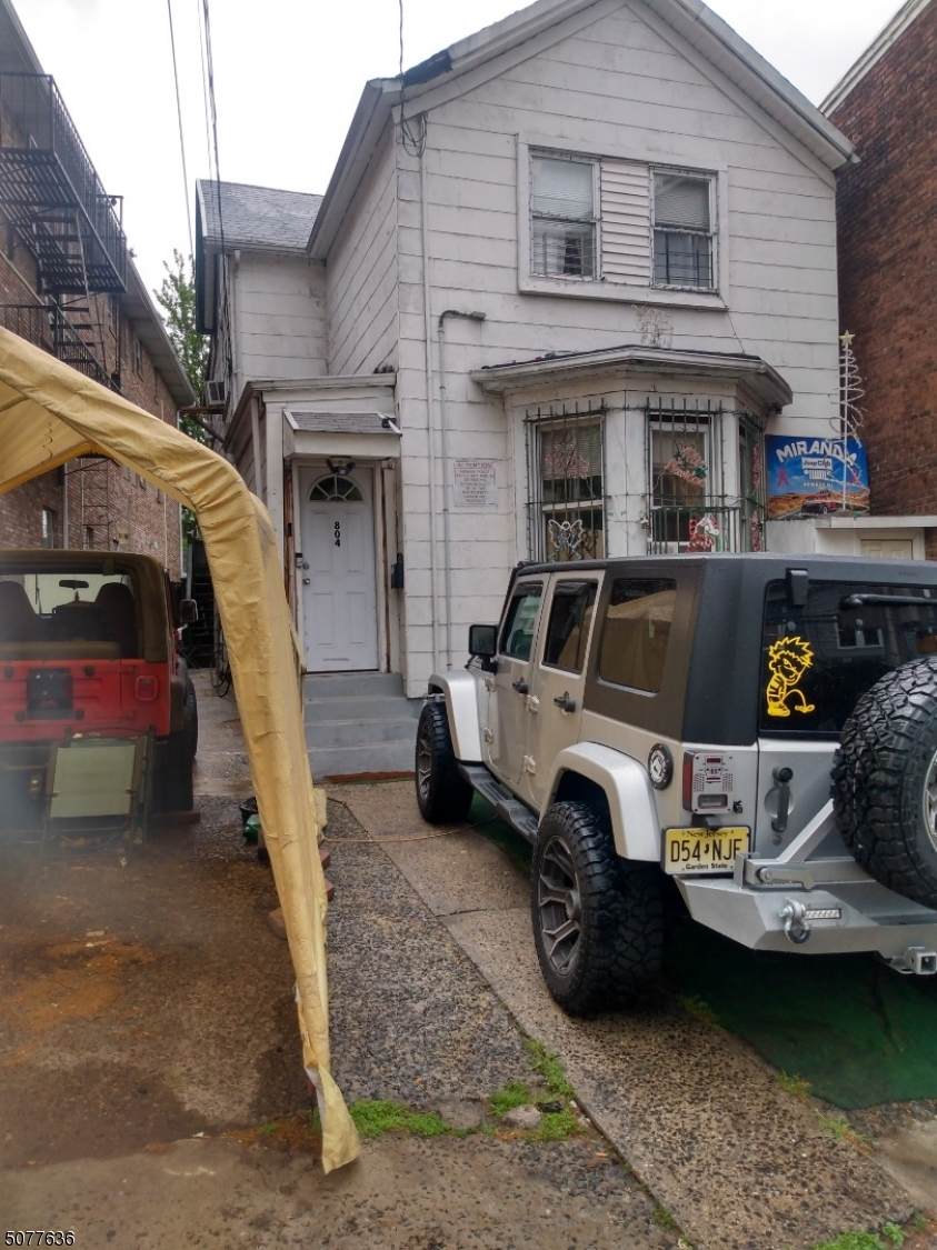 804 Summer Ave - Photo 1