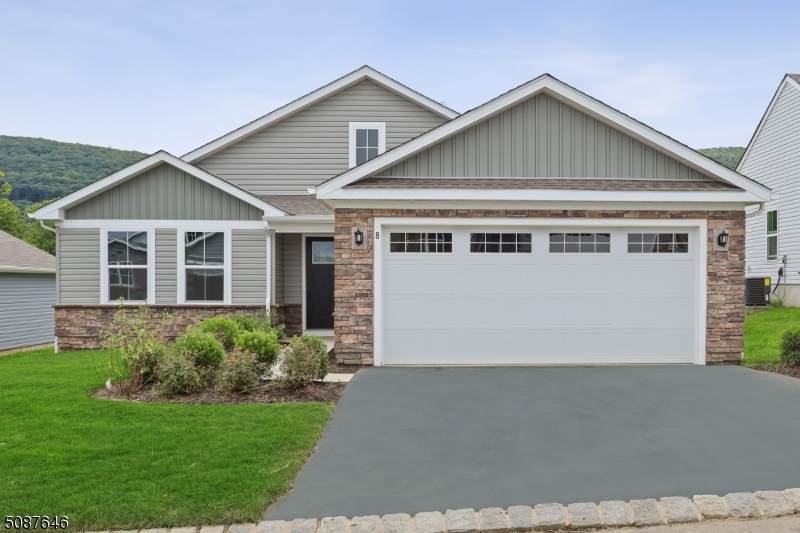 8 Lam Dr - Photo 1