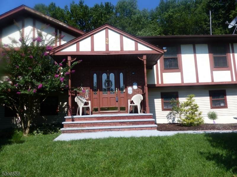36 Harding Dr - Photo 1