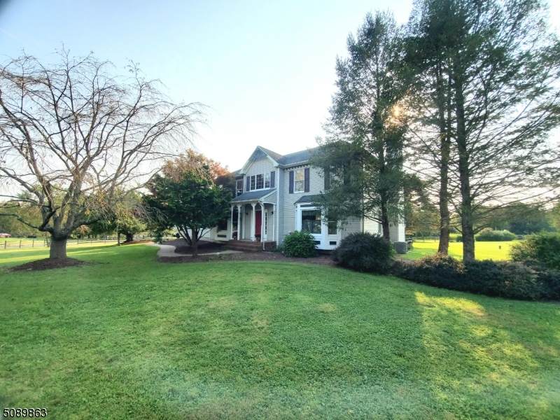 7 Farmhouse Rd - Photo 1