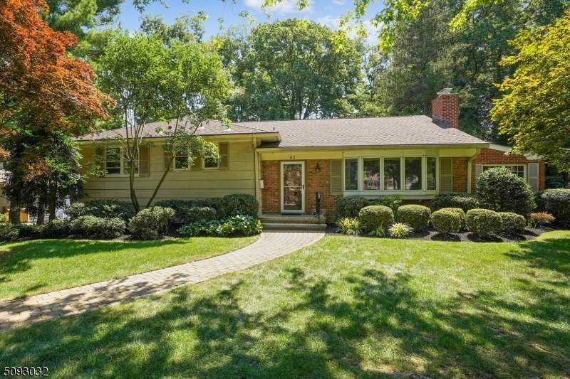 43 Summit Rd - Photo 1