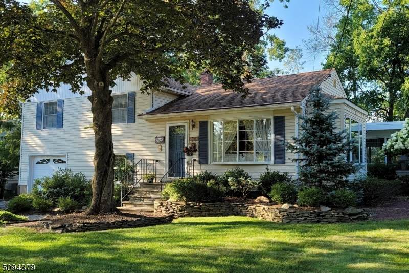 62 Belmont Dr - Photo 1